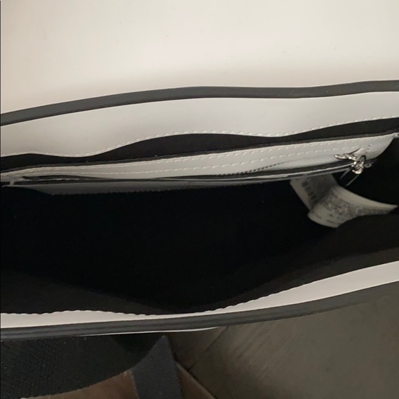 White shoulder bag - Picture 3 of 4